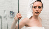 Warum spannt die Haut nach dem Duschen? Mit diesen 10 Tipps fühlt sich deine Haut wieder pudelwohl